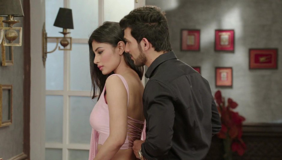 Muni Roy and Arjun Bijlani 18+XXX