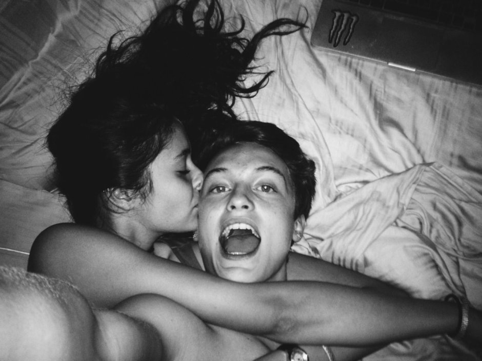 Few in bed