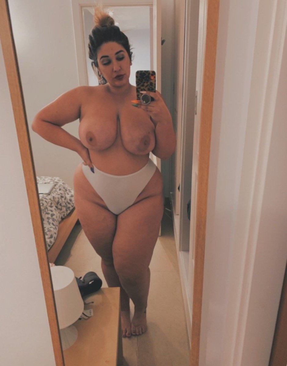 Natalia Lausano naked