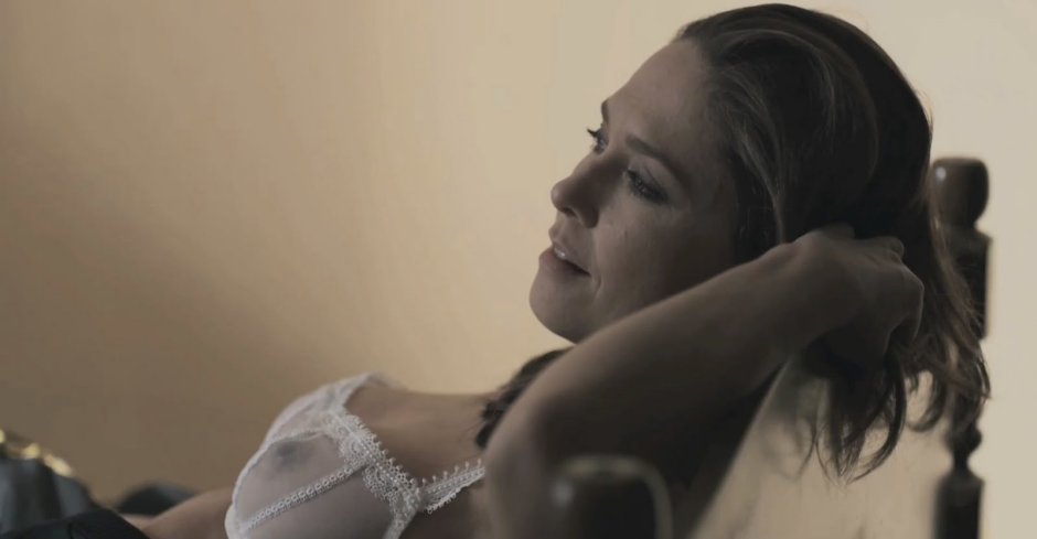 Monica Bellucci Naked in the film Dracula