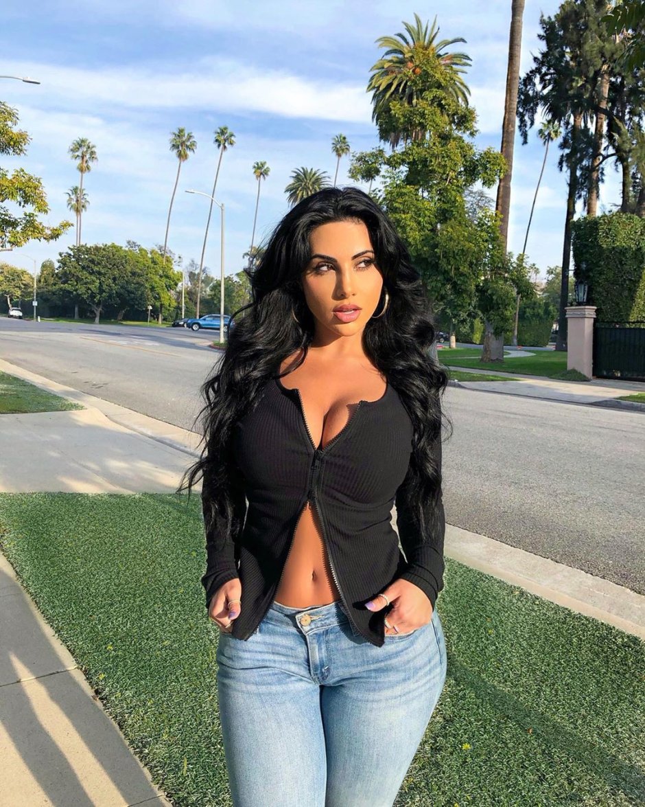 Jasmina Marazita legs