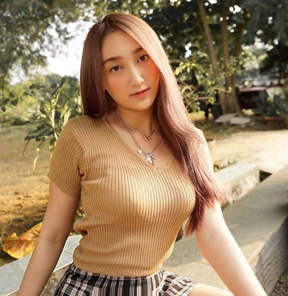 Sandrina Hot