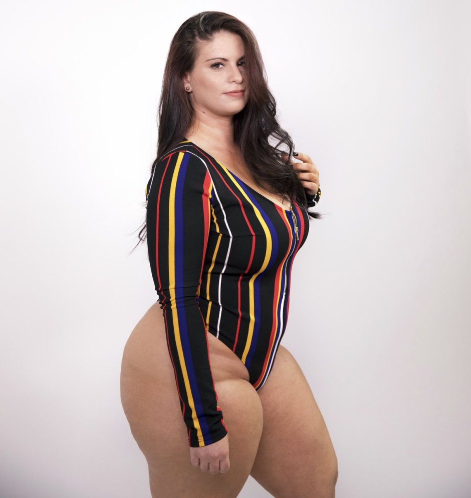 Victoria Medeiros model