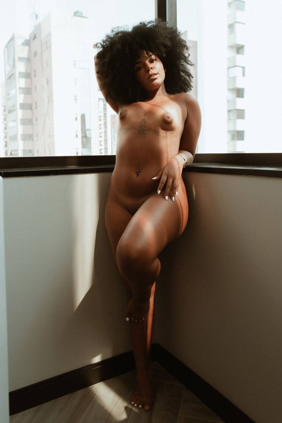 Clara Galle Hot
