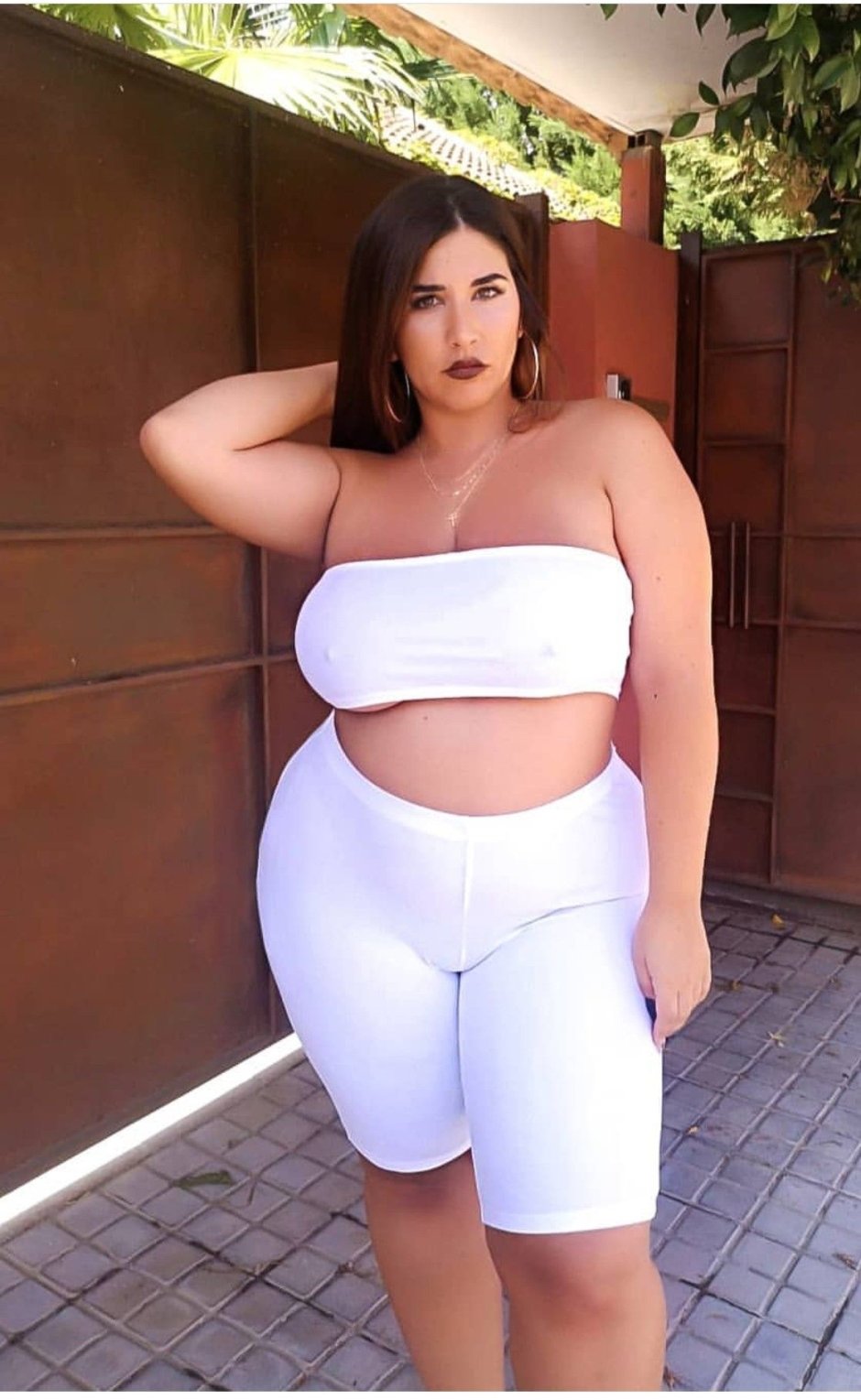 Natalia Lozano Plus-Size model