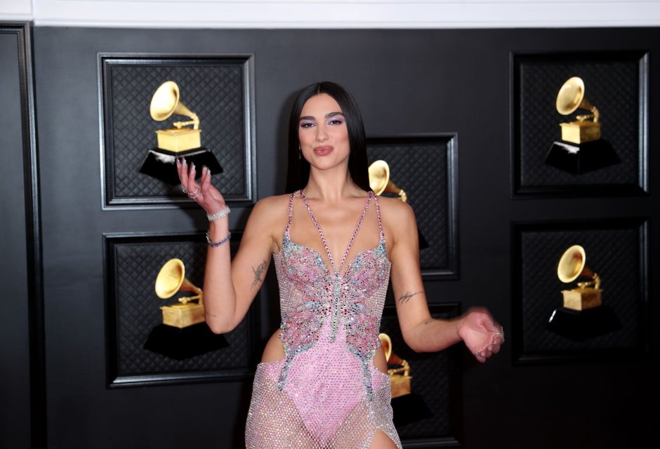 Dua Lipa smokes