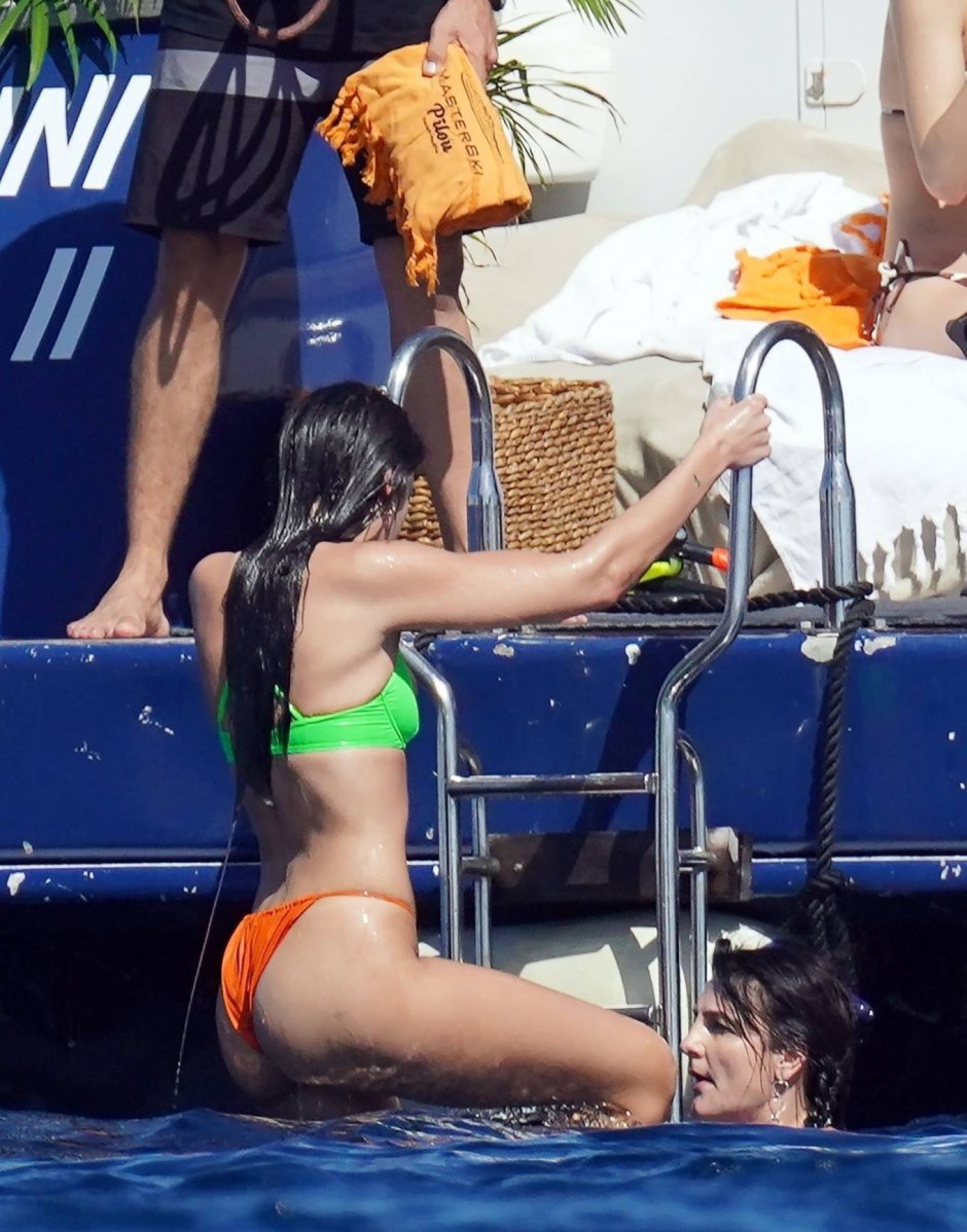 Dua Lipa Leaked