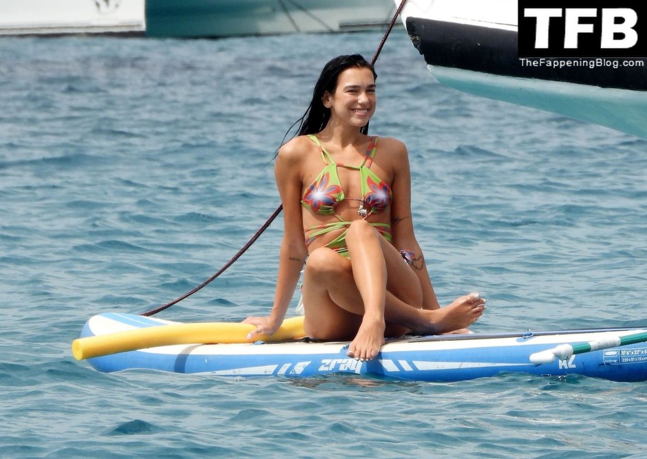 Dua Lipa +18