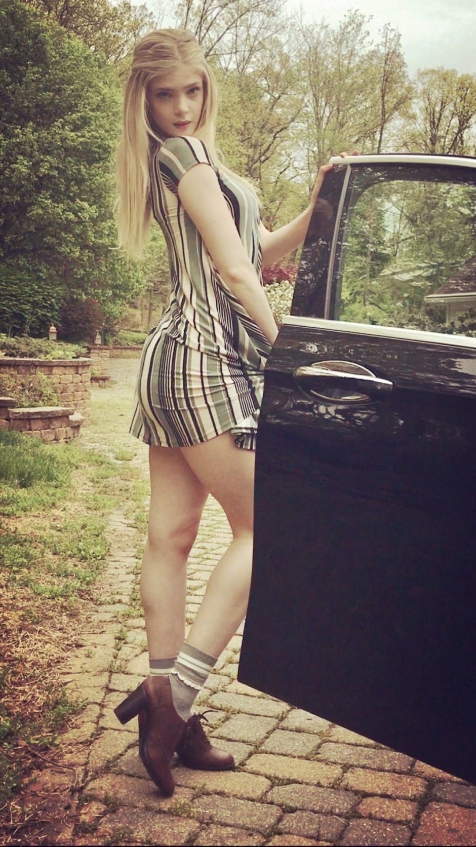 Elena Kampouris 2019