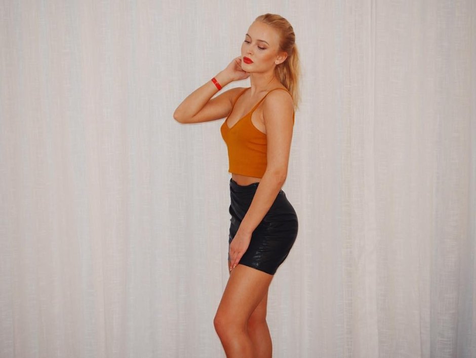 Zara Larson 2021
