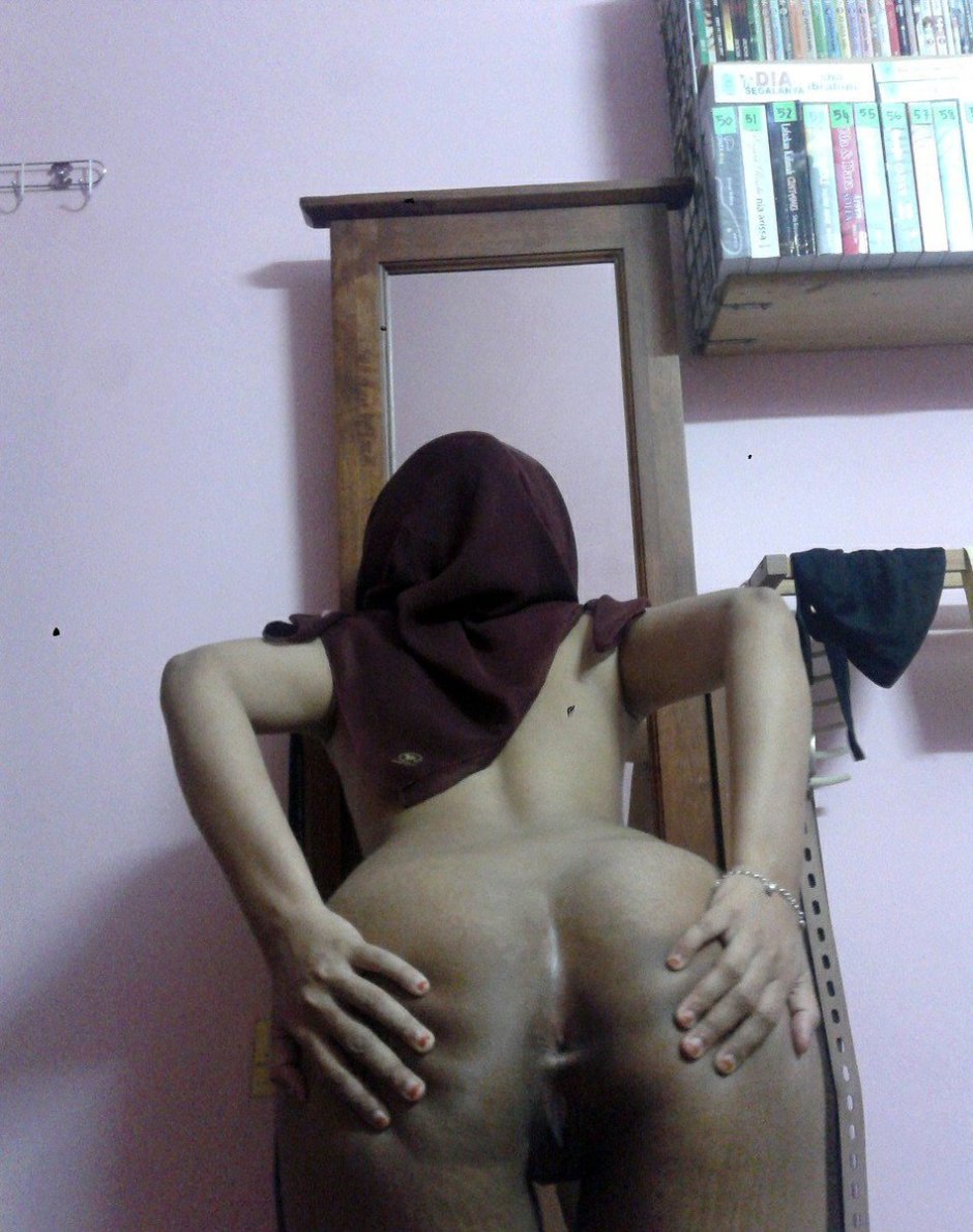 Jilboobs montok young first night naked