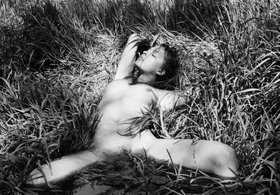 Spermula 1976, Eve Ionesko