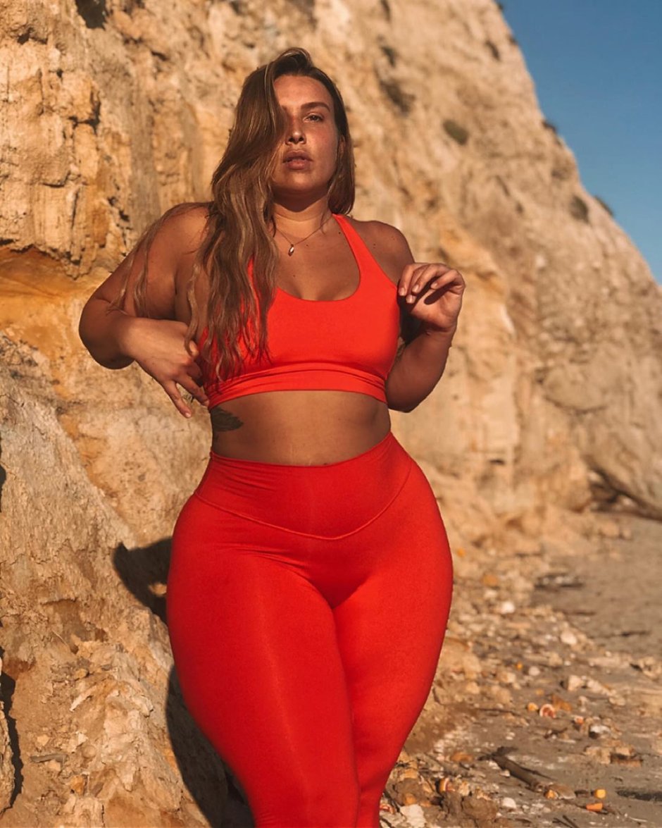 STEPHANIE VIADA weight