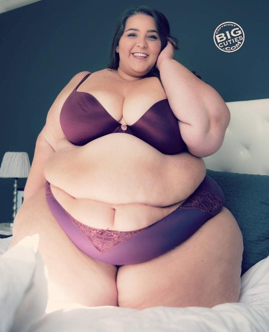Huge super bbw