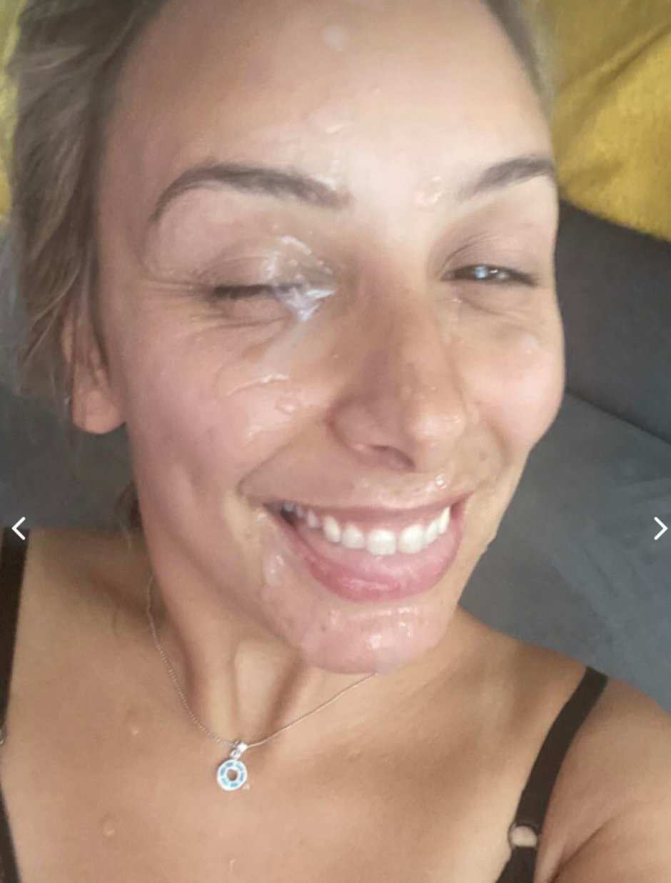 Mariah Leonne Selfie