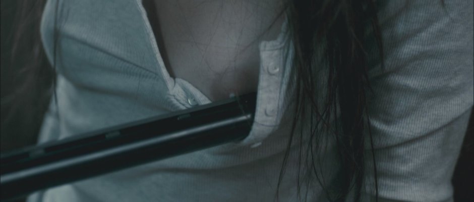 Sarah Jin Anderwood without underwear