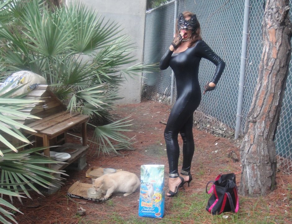 Nastya Nursing Cat Goddess Berezovsky