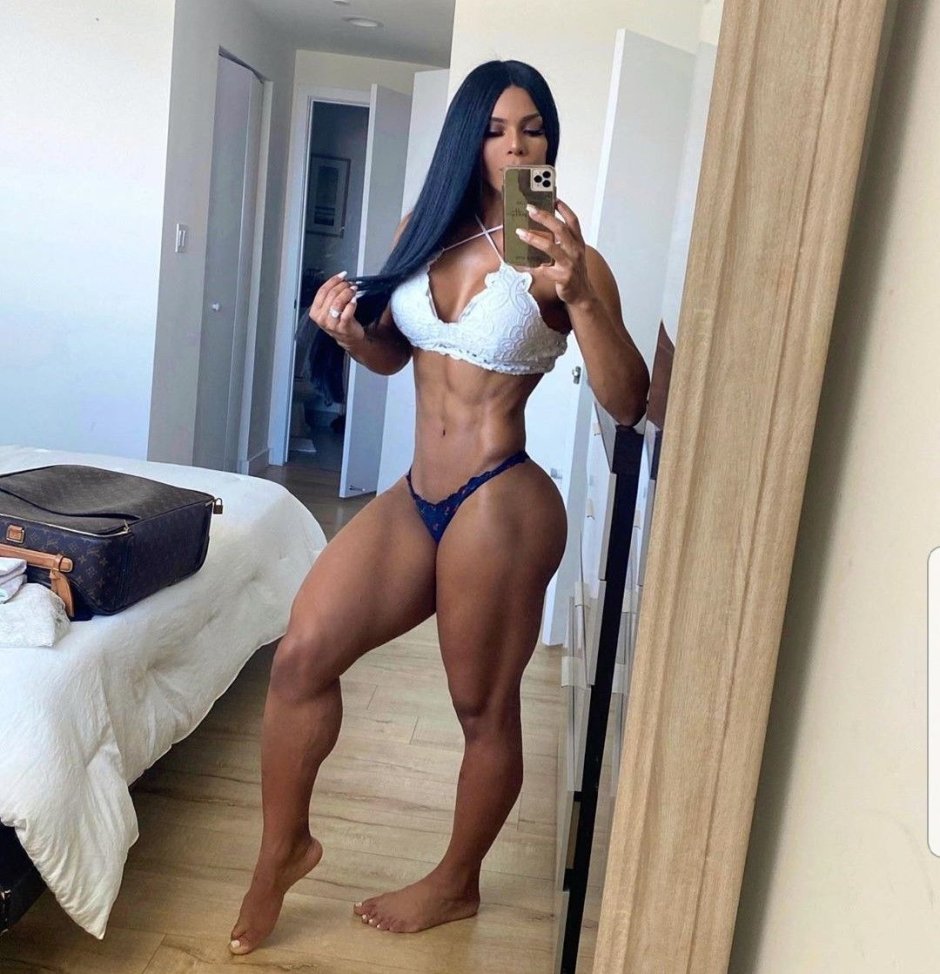 Fitness model Yarish Ayala