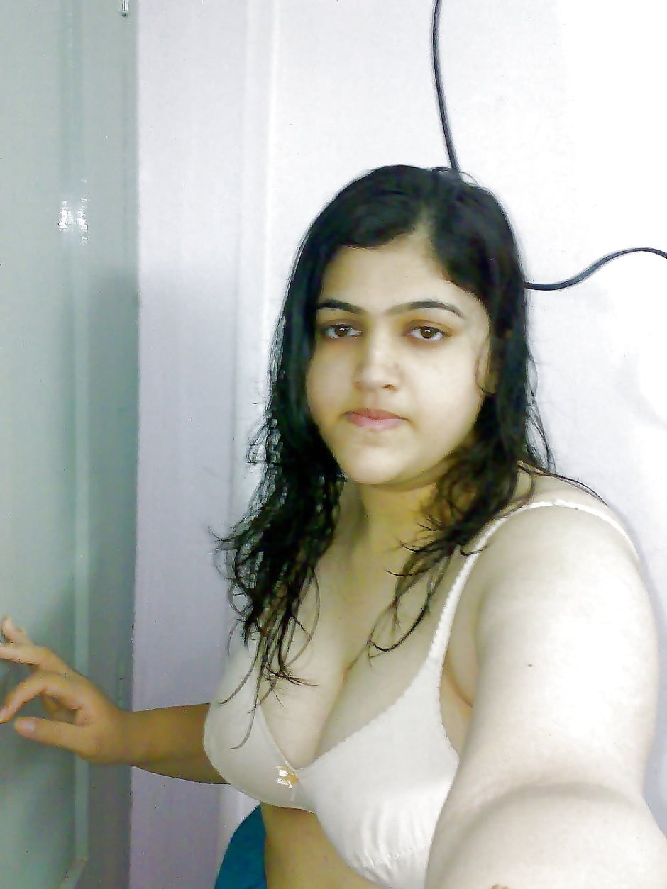 Indian 35 Years Old Selfie