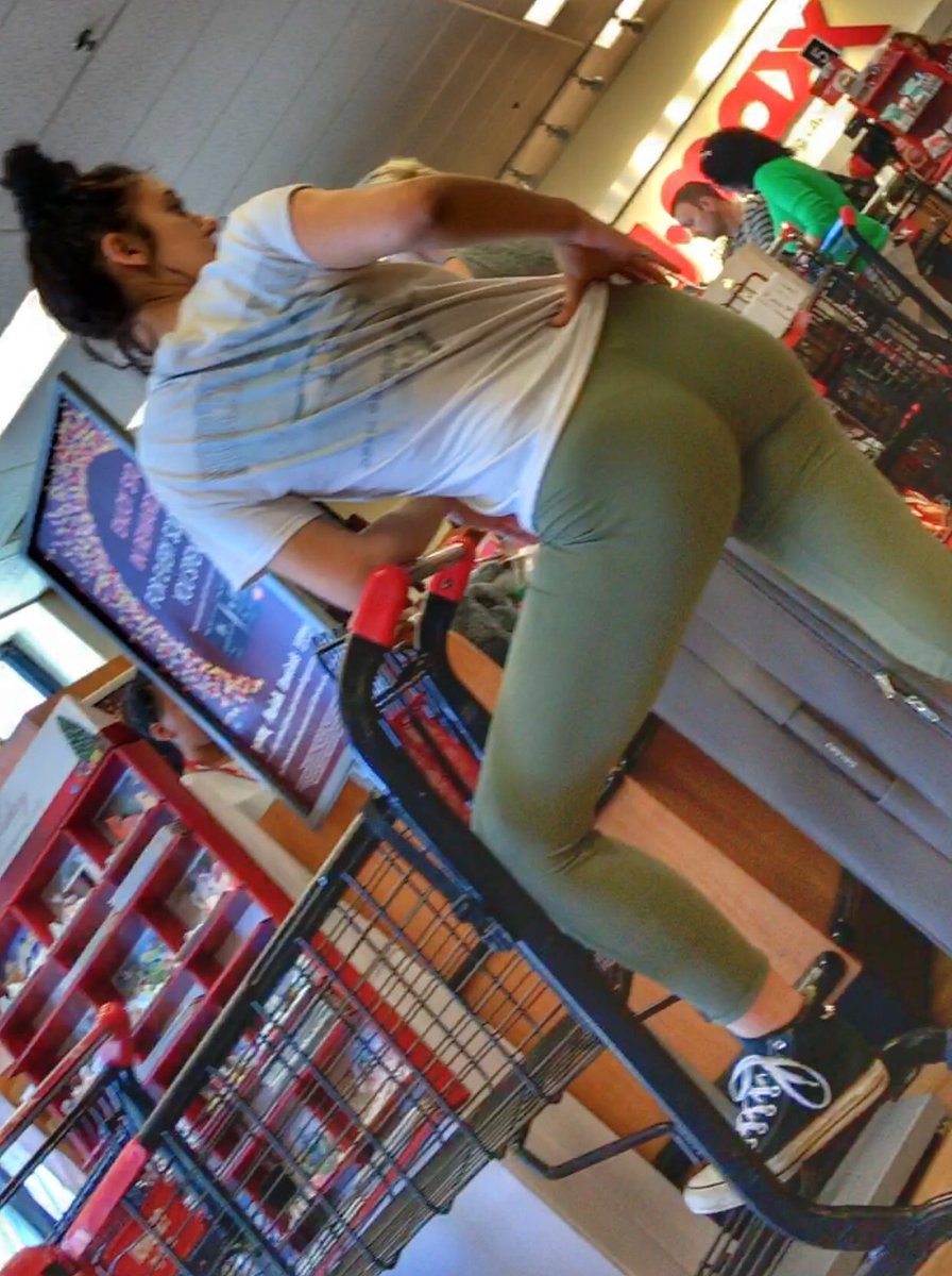 Pussy creepshots