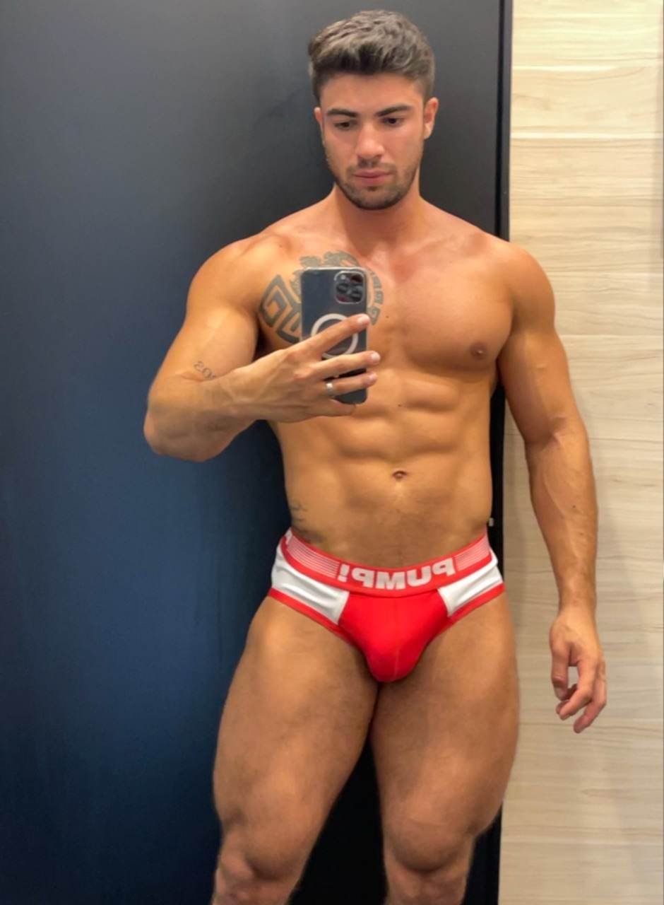Daniel Montoya Onlyfans