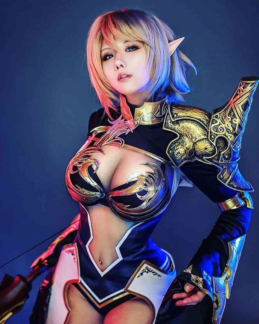 Polina Squirrel cosplayers