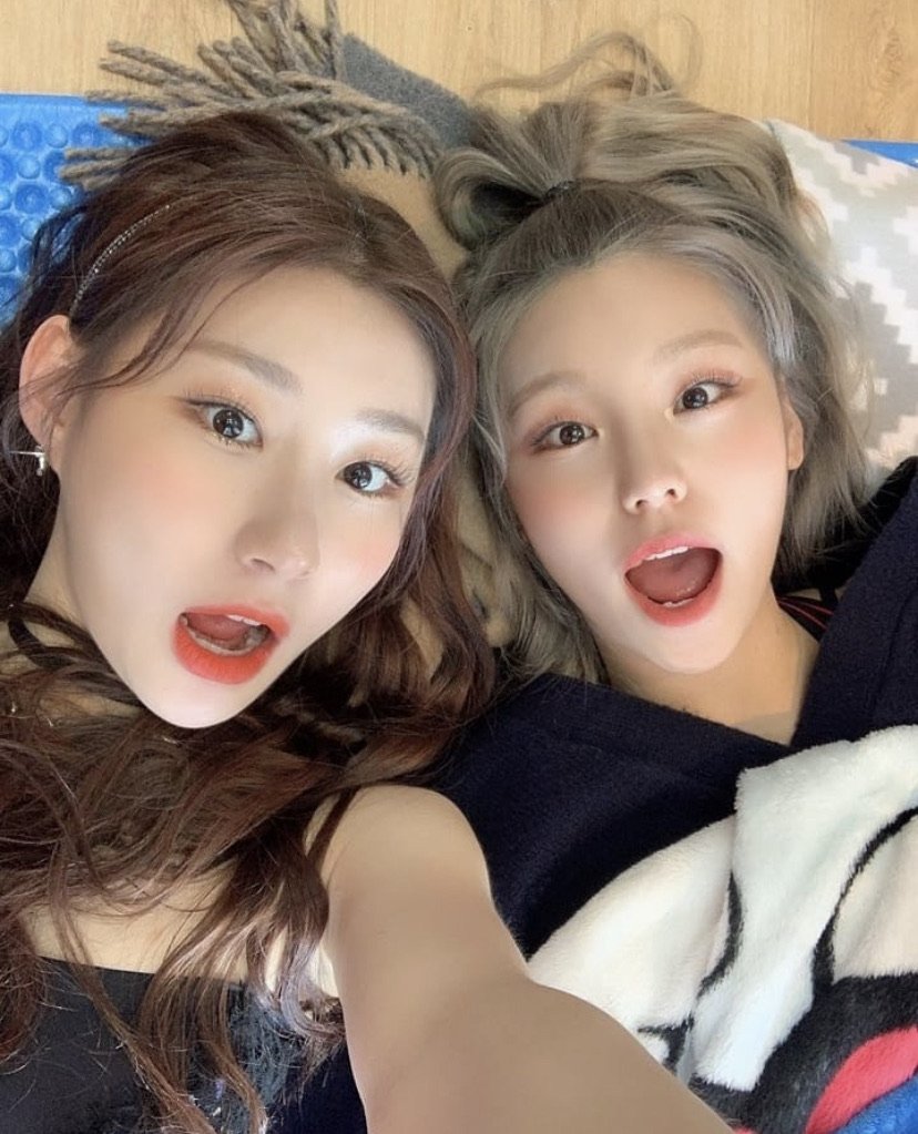 ITZY Rugin 2020 group
