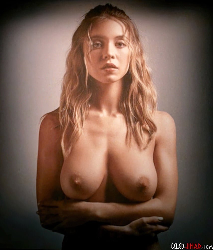 Sydney sweeney tits - 57 photo