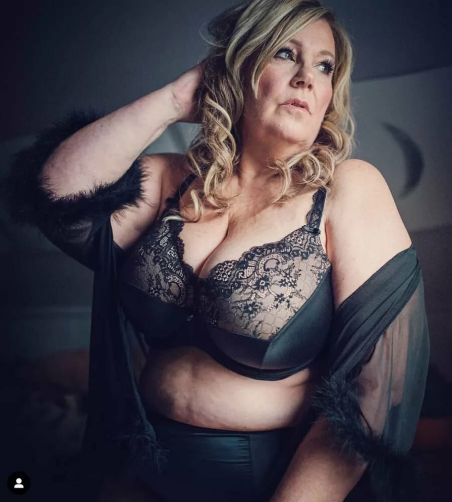 Kurvi Sharon