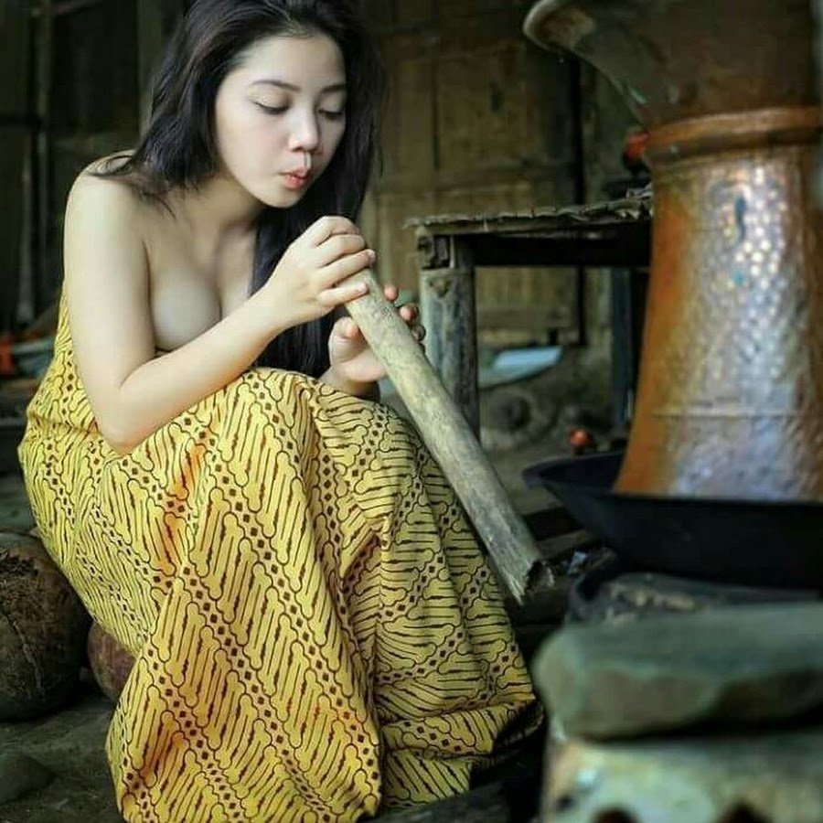 Mature Japanese Selfie boobs