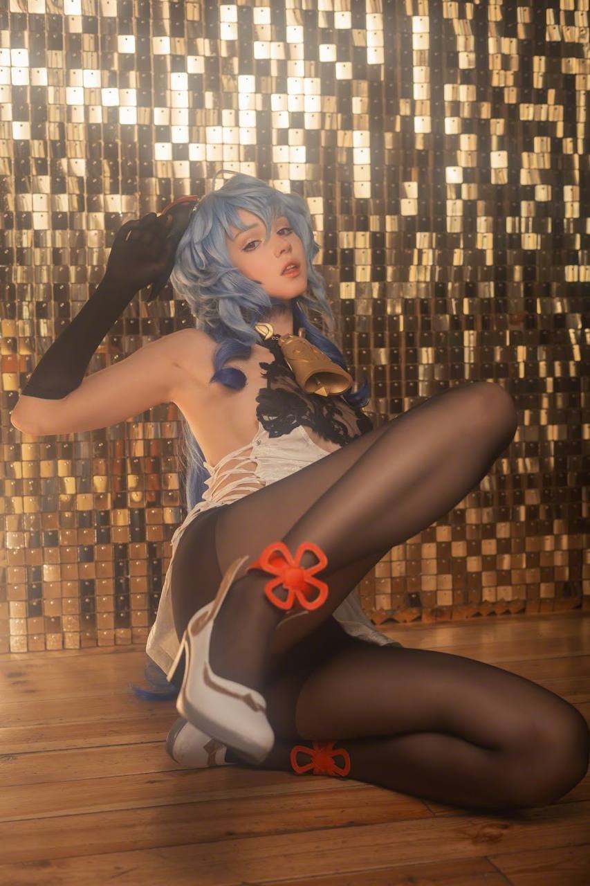 Sasha Holland Gwenpul