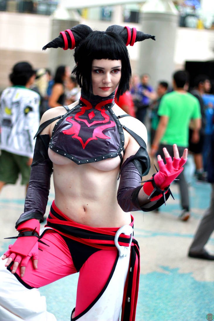 Hanecaava tsubas naked cosplay