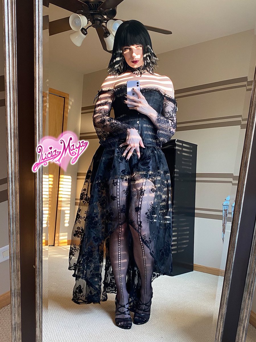 Lucia Maya Trans Naked
