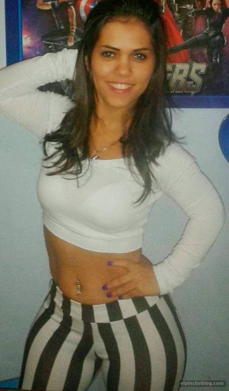 Karina Lemos is hot