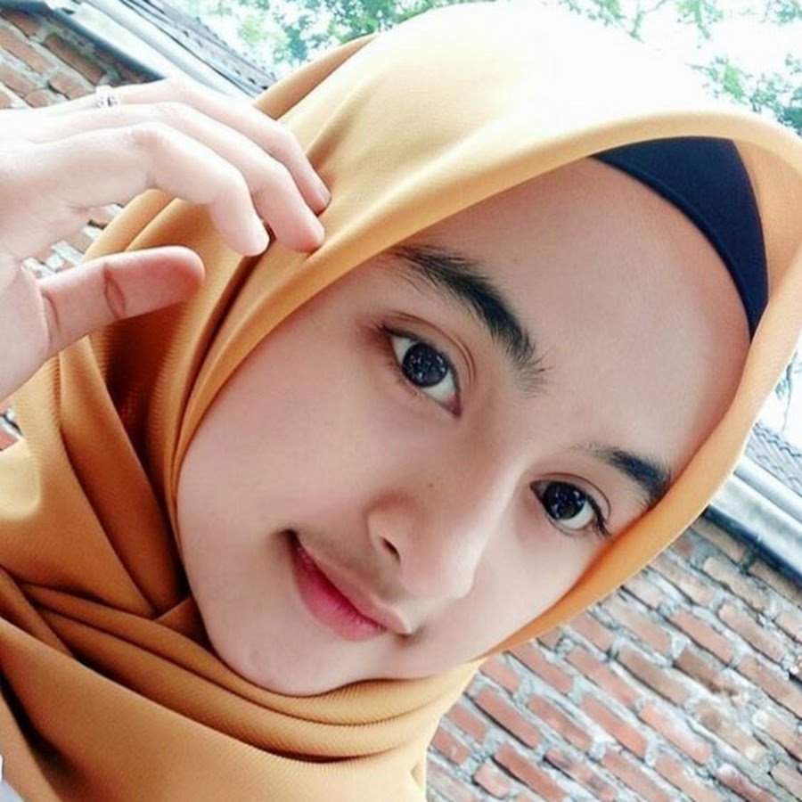 Hijab Selfie