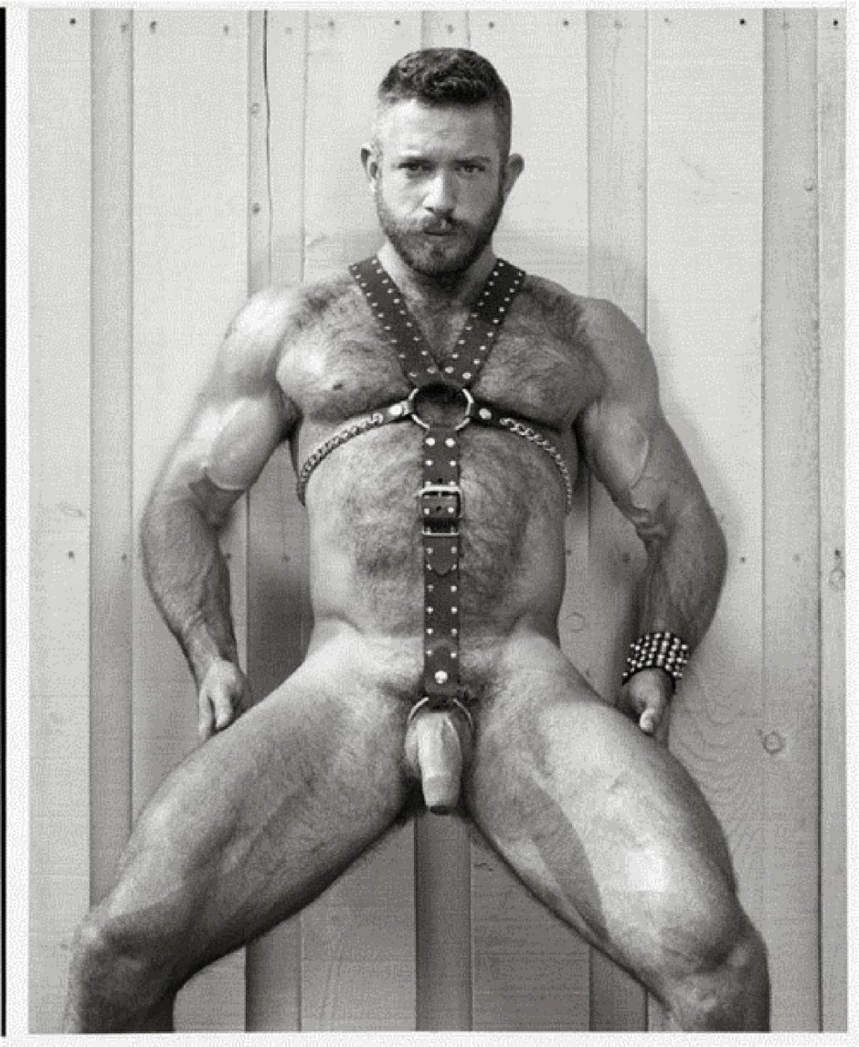 Pete Kuzak naked without panties