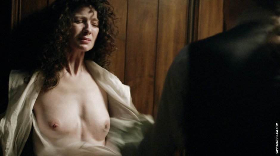 Alien Claire is naked