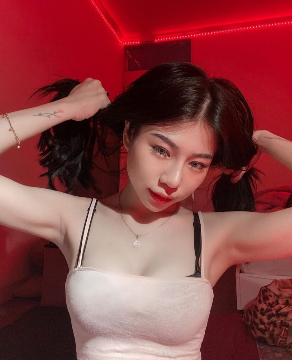 Vey Ruby Jane Hot