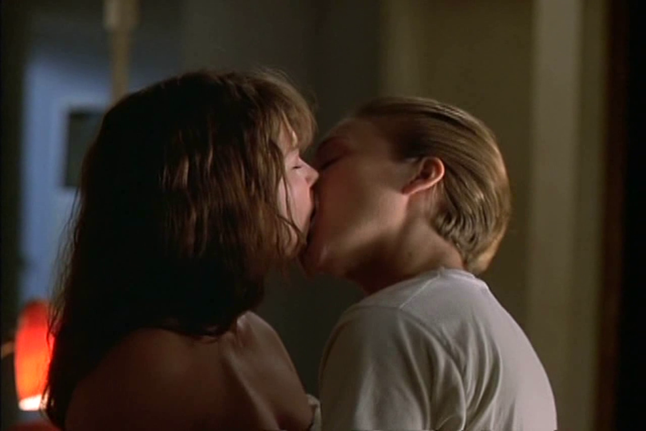Michelle Williams Bed Scenes