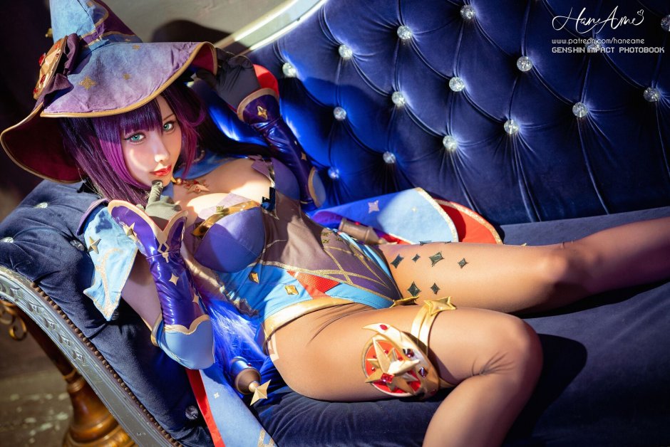 Pixmafia cosplay