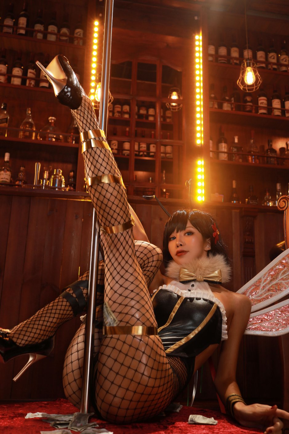 Margo Robbie Harley