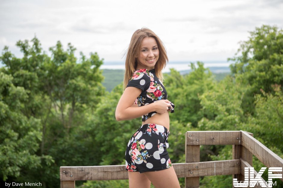 Alexandra Tislenok Sandrinya