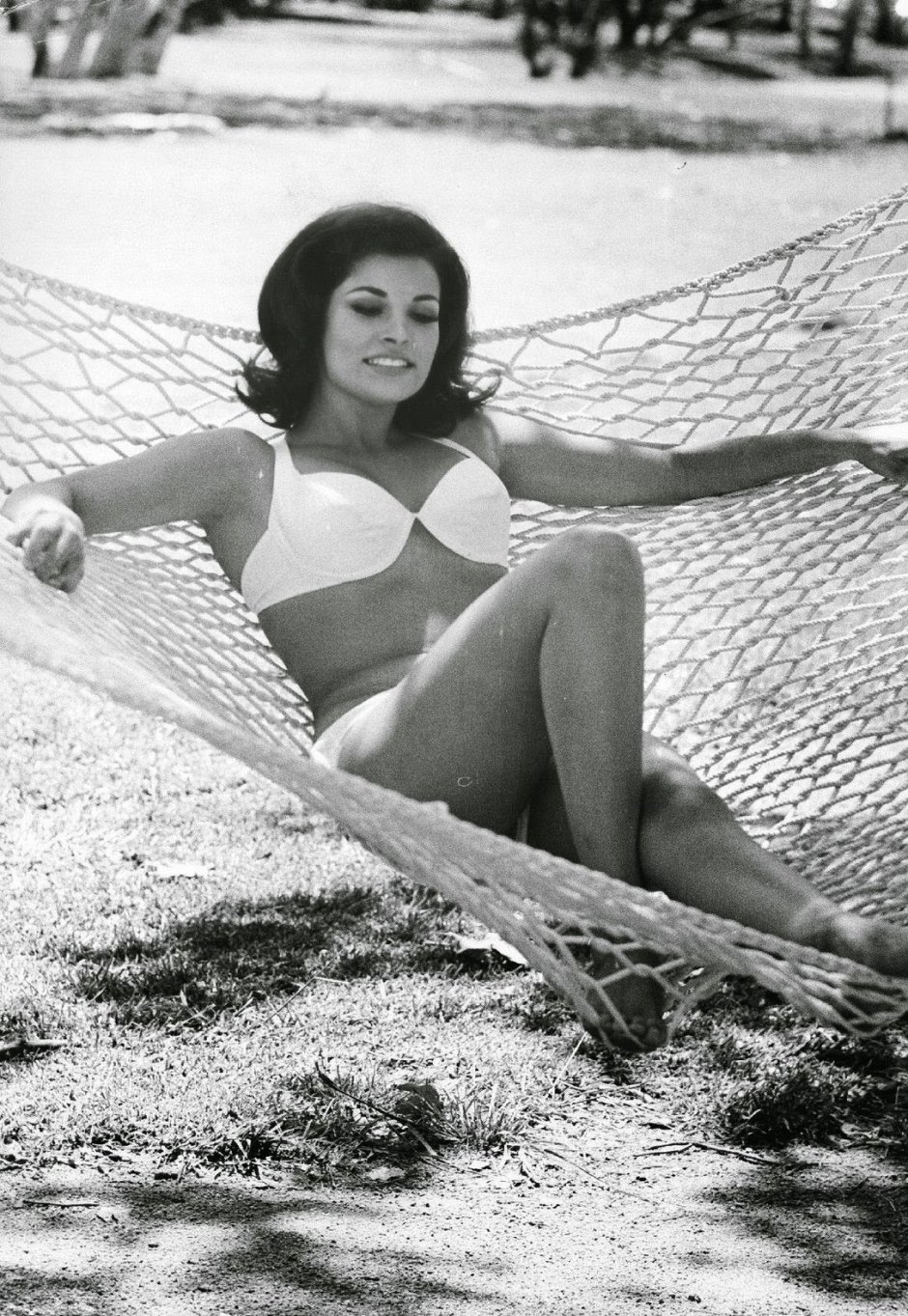 Actress of the 70s pool