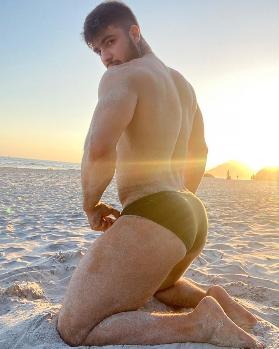 Matthew Noszka member
