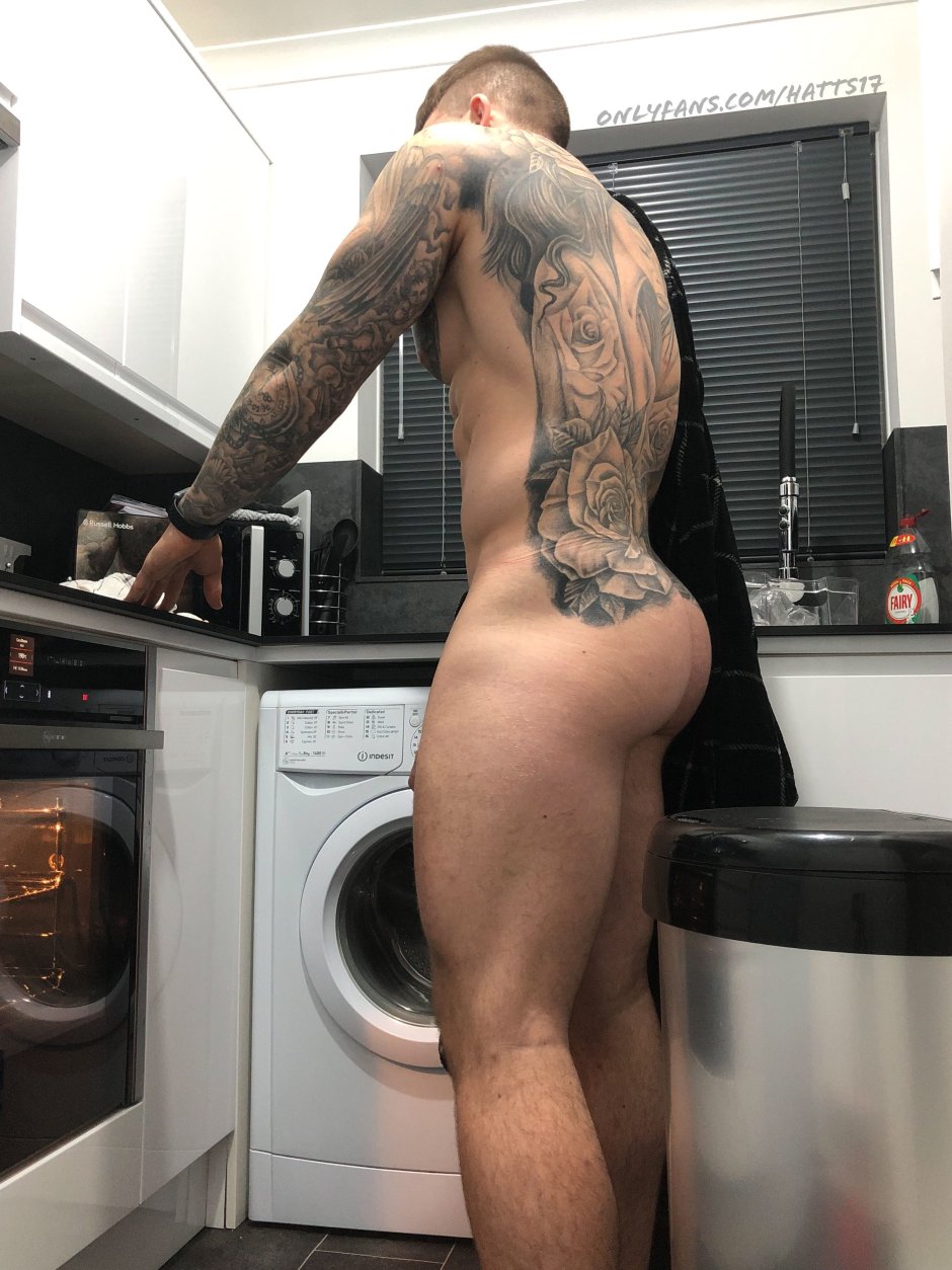 Naked chris hatton - 77 photo