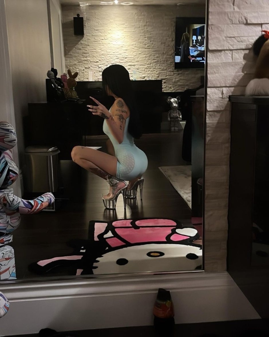 Danielle Shaarp Onlyfans Plum