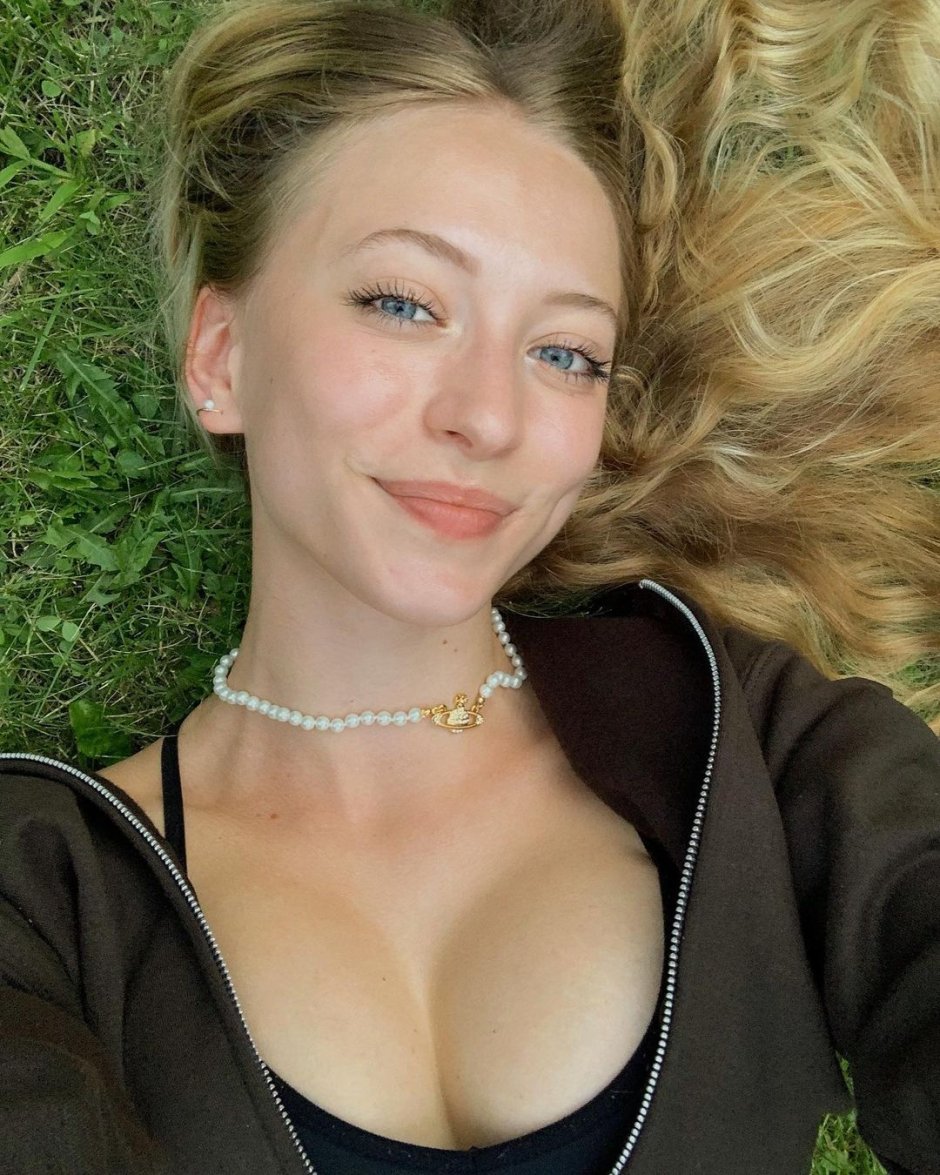 Sofia Diamond +18