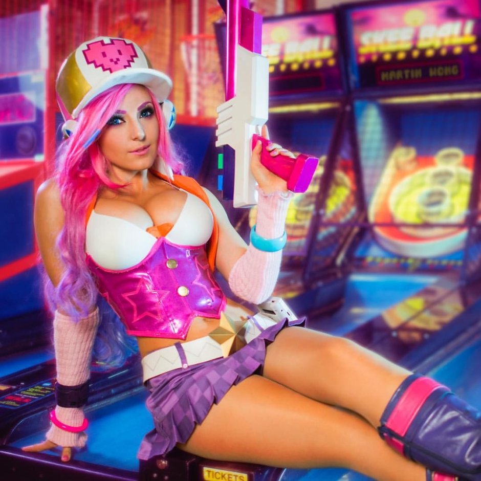 Jessica Nigri Cosplay League Legends