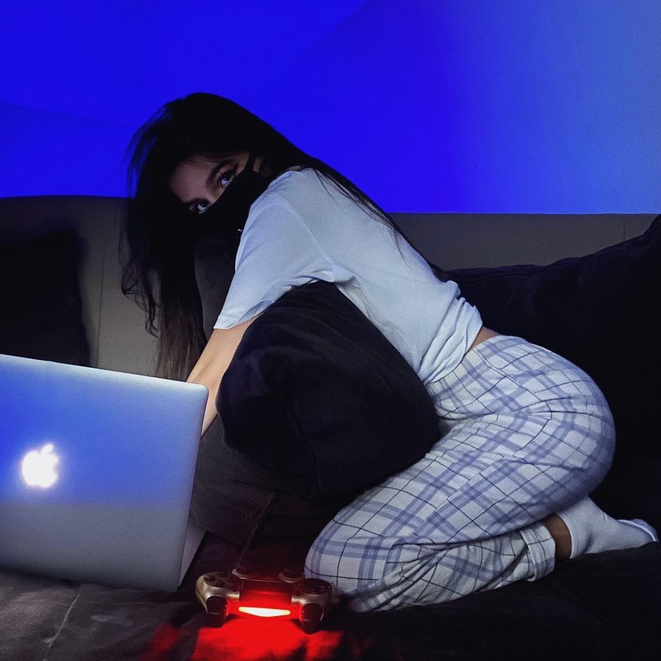 Tenderlybae stream