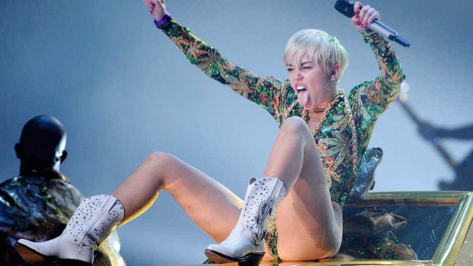 Miley Cyrus hot